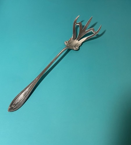 “Cordova” Lg. Serving Fork by Towle Sterling, Mono, 8”,  37.4 grams, Free Ship - Picture 9 of 10
