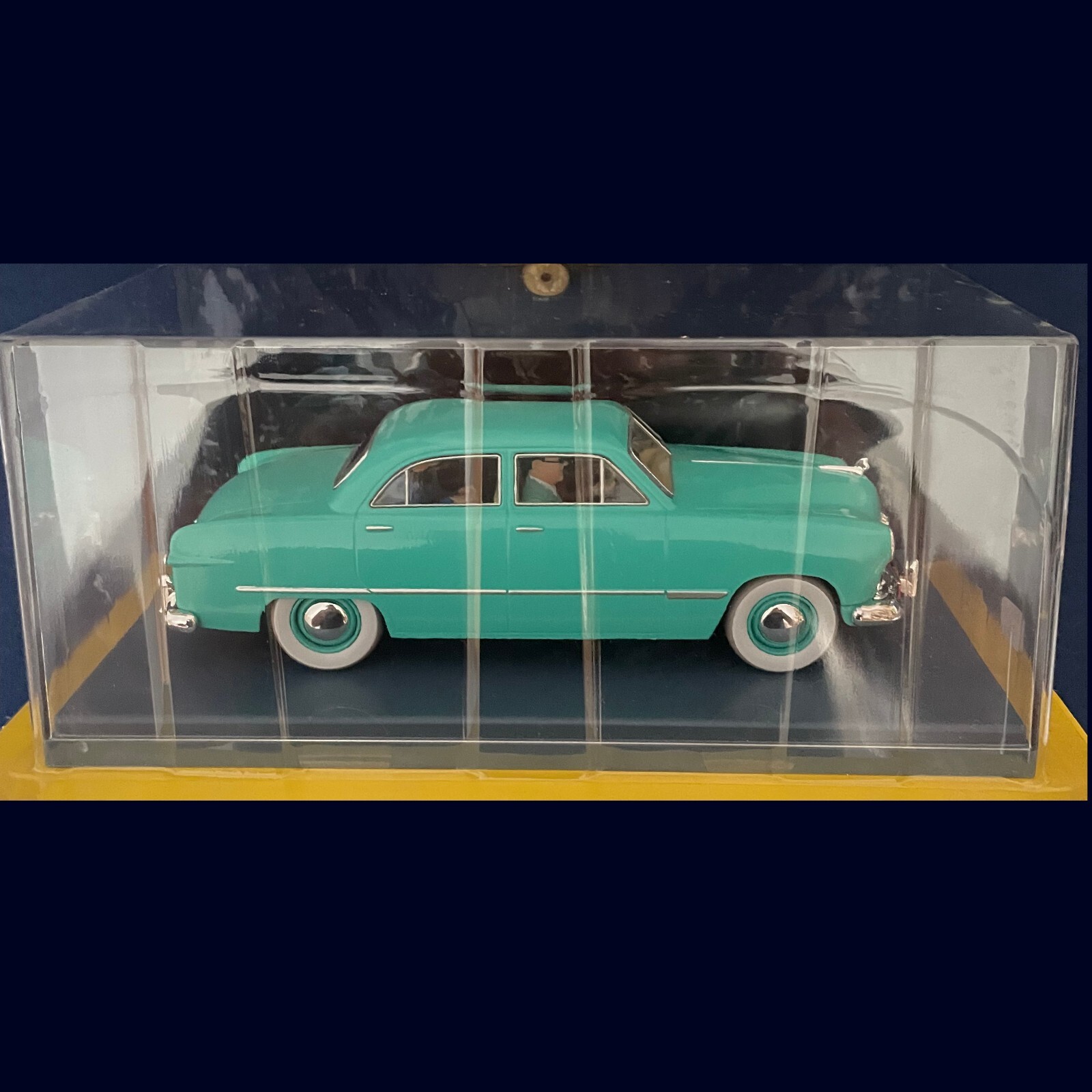 TINTIN LA CUSTOM DE SBRODJ 1/24ème réplique de prestige en édition limitée