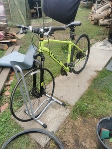 19 inch hybrid bike
