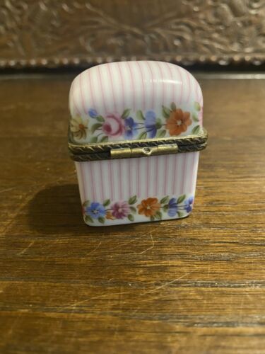 Limoges Twin Bottle Miniature Perfume Casket hand Painted - Collectible Scent - Picture 9 of 11