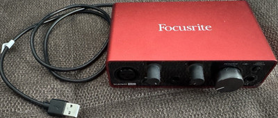 Focusrite Scarlett Solo USB-Audioschnittstelle Desktop, XLR, 6,3mm, Kopfhörer