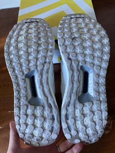 Size 10 - adidas UltraBoost 2.0 Triple White W - Imagen 6 de 7