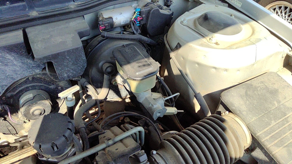 1986-1990 Olds 88 Power Brake Booster com conjunto de pares de cilindros mestre fabricante de equipamento original 18016255 - Imagem 4 de 4