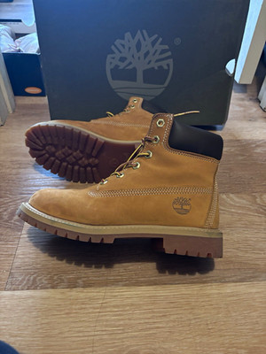 Timberland Waterproof Brown Leather Ankle Boots Lace-Up Round Toe Teens 4