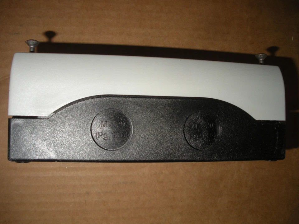 Eaton M22-I3-PG 3 orificios caja de control plástico estación PB 3 disponibles Foto 3 de 4