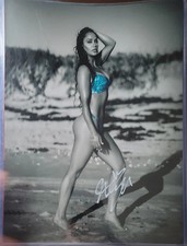 Aliyah (11x14 metallic photo) signed auto autographed