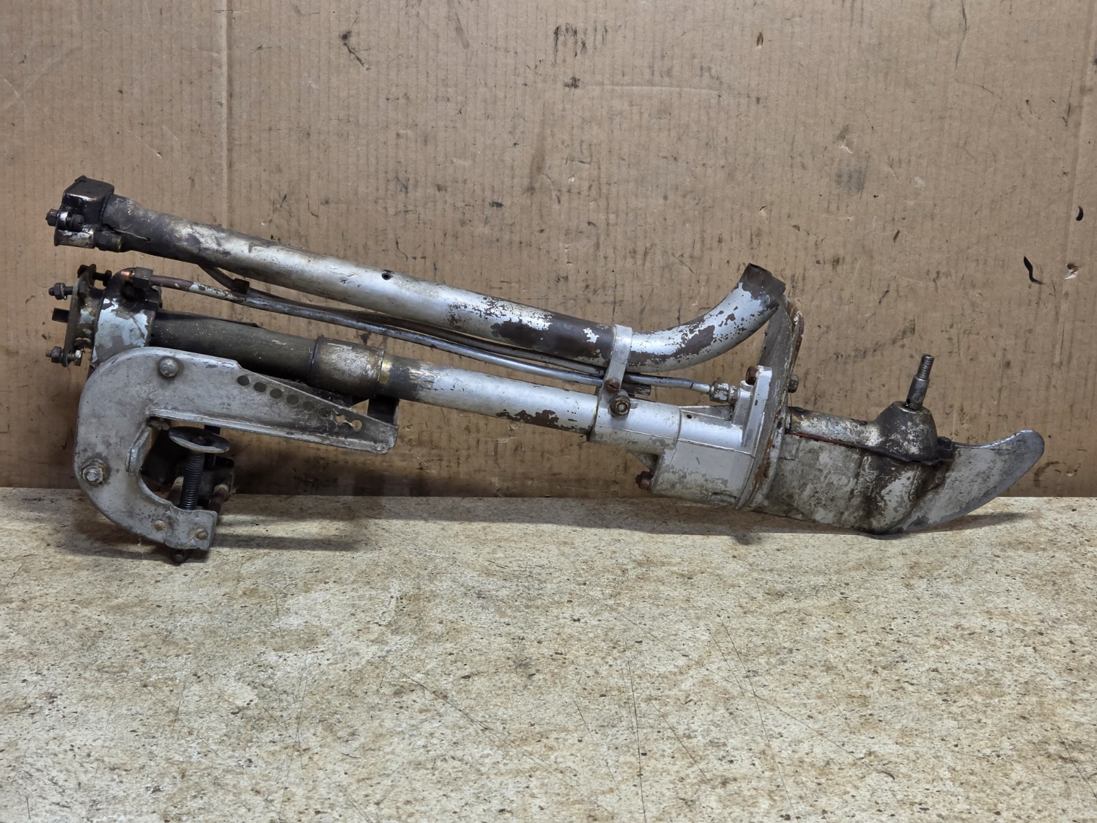 Antique 1941 Champion S1G 3 HP Outboard Boat Motor Lower Unit  Tower Assembly 