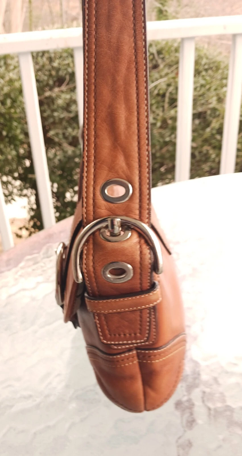Coach F10188 borsa a tracolla piccola vintage Soho in pelle cognac con cuciture a contrasto
