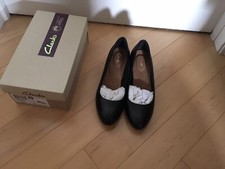 Clarks Artisan Heavenly Shine Pumps Size 7 US Wo Black Leather Slip On Shoes