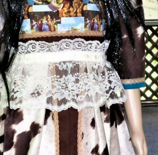 Girls Handmade One Of A Kind Shrek Dress. Size 5-6T. Only One Available - Image 3 of 4