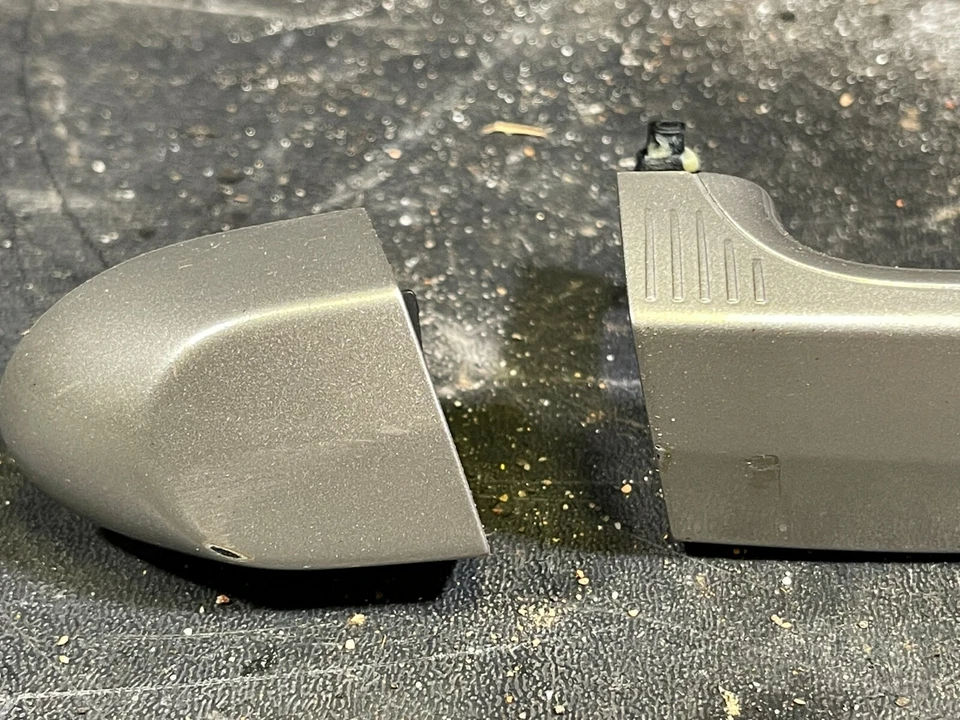 08-13 BMW SERIE 1 128I 135I PASAJERO LADO DERECHO MANIJA PUERTA ACCESO CONFORT Foto 2 de 4