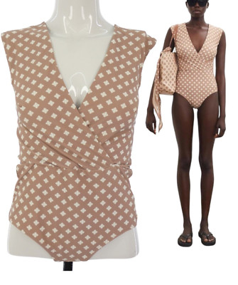 By Malene Birger Badeanzug Einteiler beige Print Wickeloptik vorne Größe M