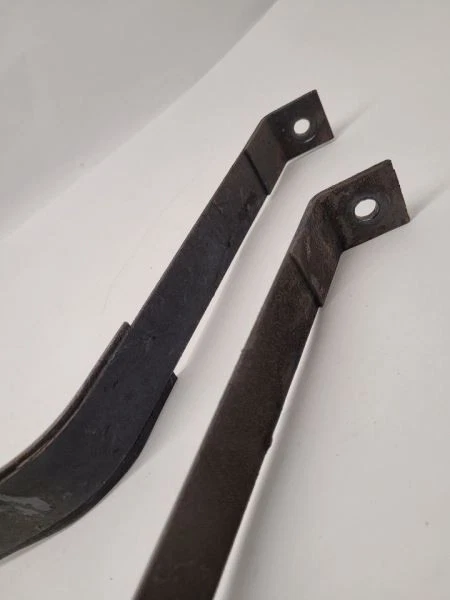 11 Hyundai Genesis 2011 par de correas de tanque de gasolina cupé de 3,8 L Foto 3 de 4