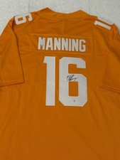Peyton Manning Cards, Rookie Cards and Memorabilia Buying Guide 69