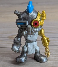 Silver Mad Scientist Treasure X Monster Gold Monster Lab 2.75" Figure Moose