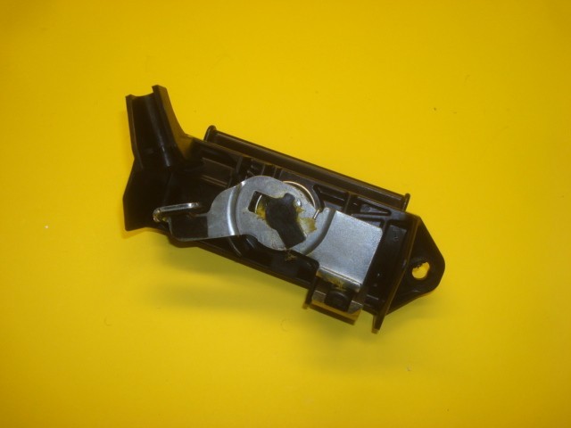 03-13 Toyota Matrix Liftgate Trunk Door Latch Handle Exterior 04 05 06 ...