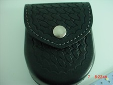Safariland 90H-4 Handcuff Pouch Top Flap Snap Basketweave Black