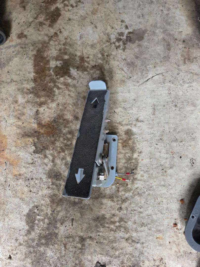 56413421 GAS PEDAL ASSEMBLY Advance Nilfisk SE-AXP Carpet Extractor