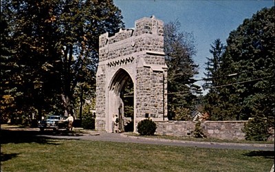 Drew University Madison New Jersey Gateway vintage postcard p153