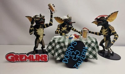 LEGION GIFTS Display props for gremlins dorrys tavern pub poker cheat scene stripe gremlin