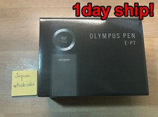 OLYMPUS PEN E-P7 Digital Mirrorless Camera 14-42mm EZ Lens Kit Silver with Box