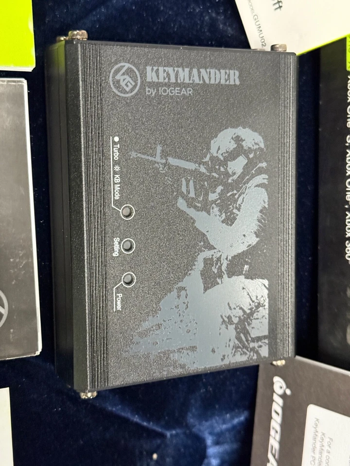 Iogear Keymander PS3 PS4 Xbox One X S GE1337P 键盘鼠标适配器 全新 — 第 2/4 张图片