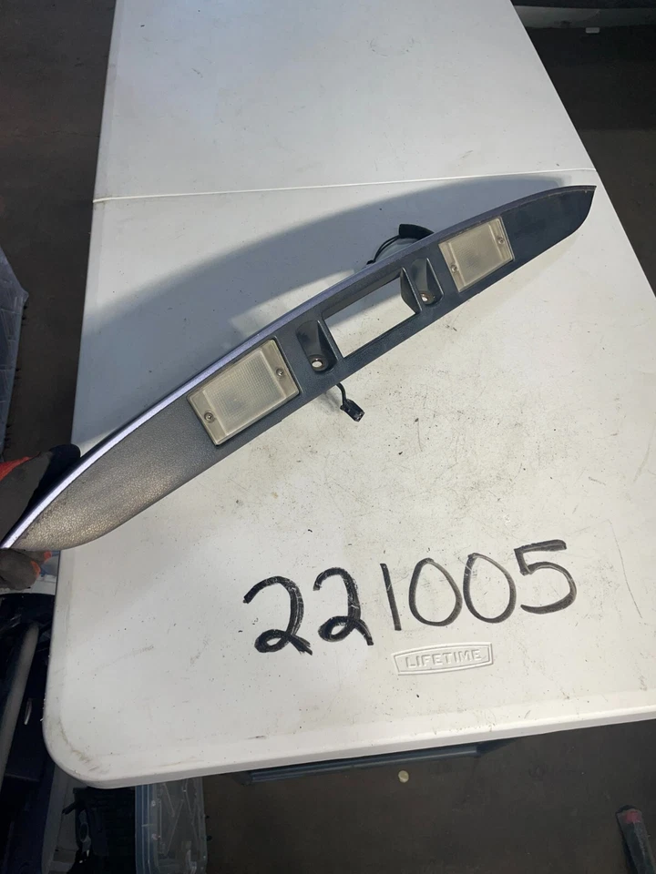 2006 2007 2008 2009 KIA SORENTO REAR LIFTGATE MOLDING TRIM OEM - Изображение 2 из 4