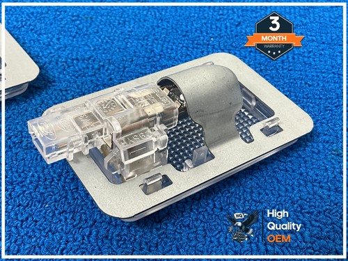 2018 - 2021 FORD ECOSPORT FRONT SUNVISOR LIGHT VANITY LAMP W/ BRACKET OEM - Picture 5 of 9