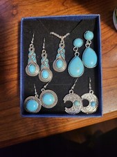 Necklace Earrings Set Turquoise Stones 20" Chain Extender Silver 4 Pair Ea