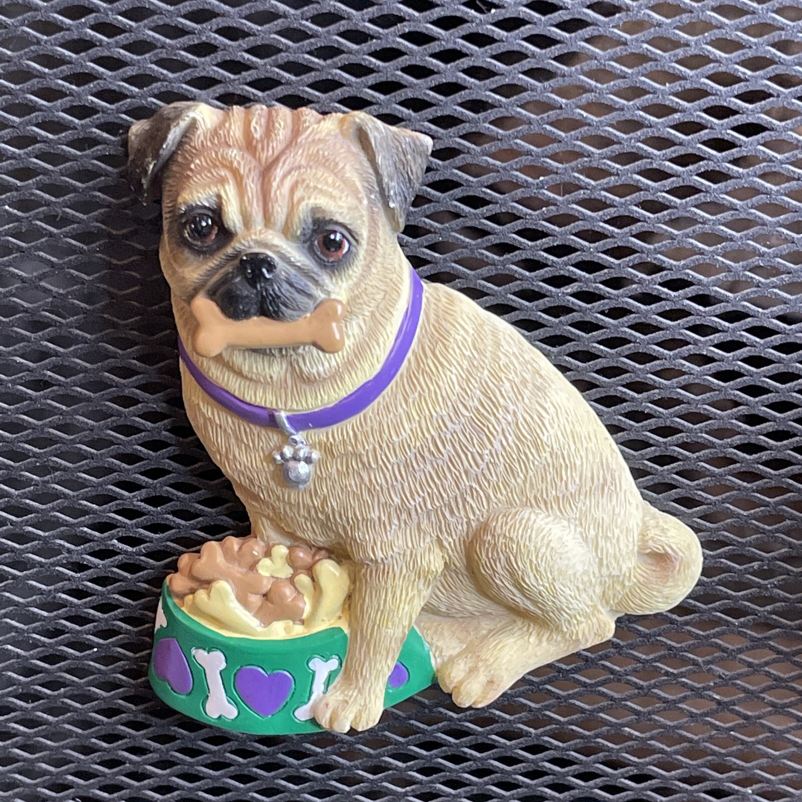 Bowl Treats Willabee & Ward 3d Magnet W&w Mbi Dog Hearts Purple