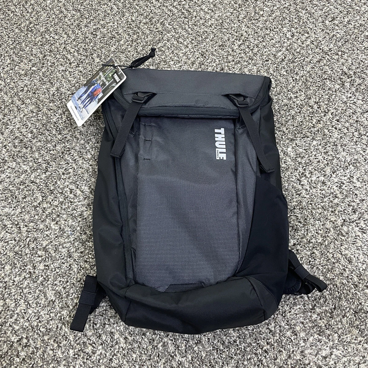 Thule EnRoute Backpack 20L 14” Laptop TEBP315 Black D: 17.9 x 8.3 x 11.8 in