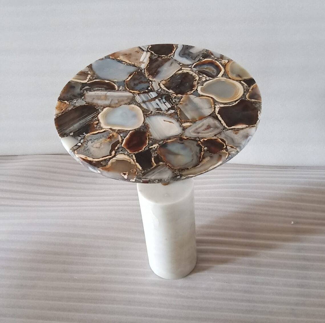 Agate Coffee Table with Slab Top for Living Room or Patio Decor