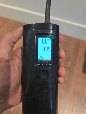 Tragbarer Luftkompressor Mini Reifenfüller, 150 PSI Elektrofahrrad Pumpe 4000mAh