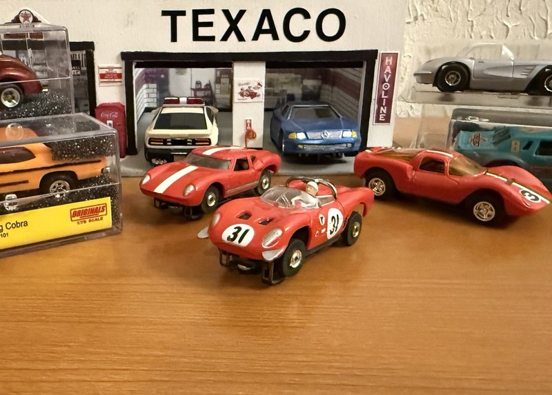 Rare 70-72 Aurora T-Jet #1409 HO Alfa Romeo Type 33 Red #31 Solid Rivet Slot Car