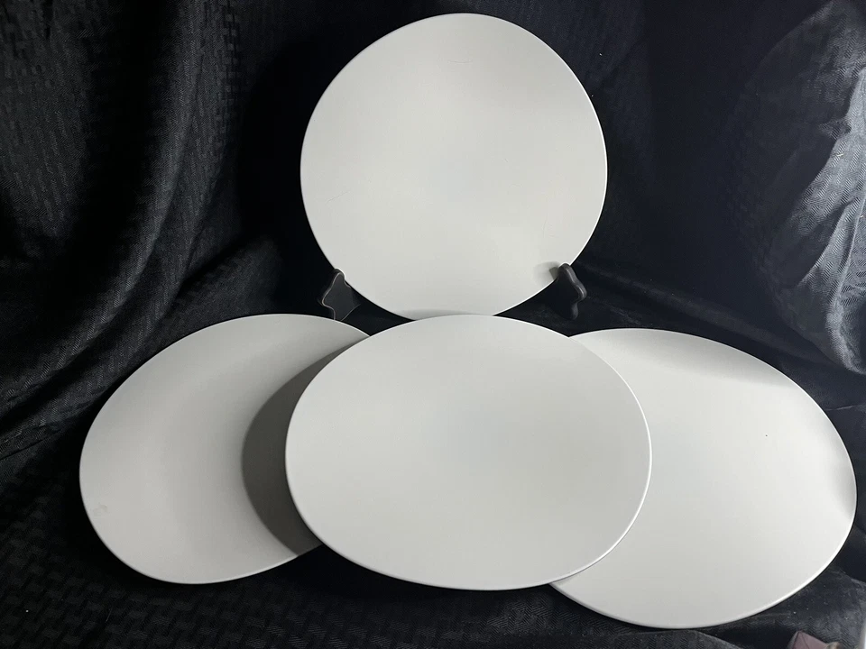Set (4) Vintage Umbra WHITE Rounded Square 10 3/4in. Dinner Plates - Image 4 of 4