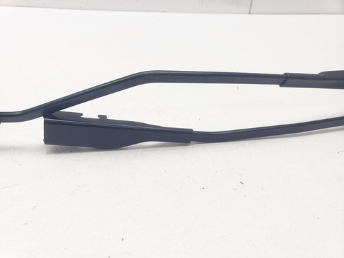MG ZS PAIR OF FRONT WINDSCREEN WIPER ARMS 2022 10015589 - Picture 4 of 17