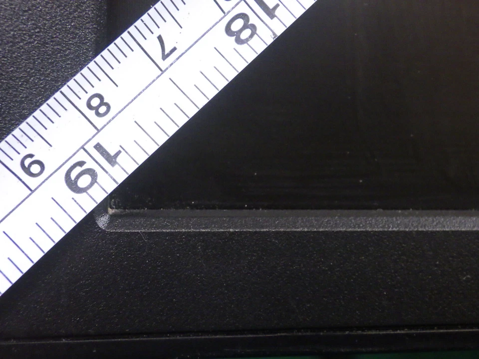 Dell P190Sf  19" Flat Panel LCD Monitor 1280x1024 w/ Stand+USB - Image 4 of 4