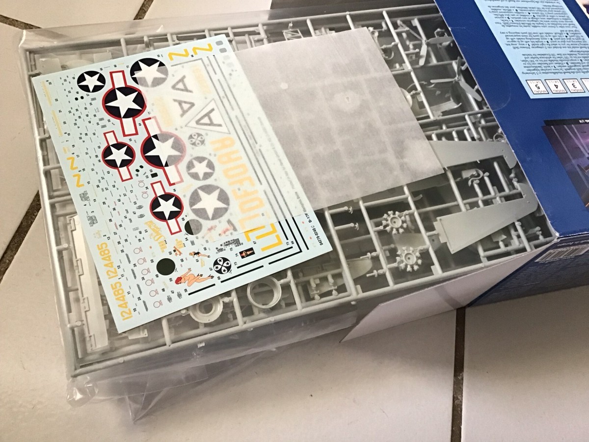 Revell 04279 - Kit Aereo B-17F Memphis Belle 1:72