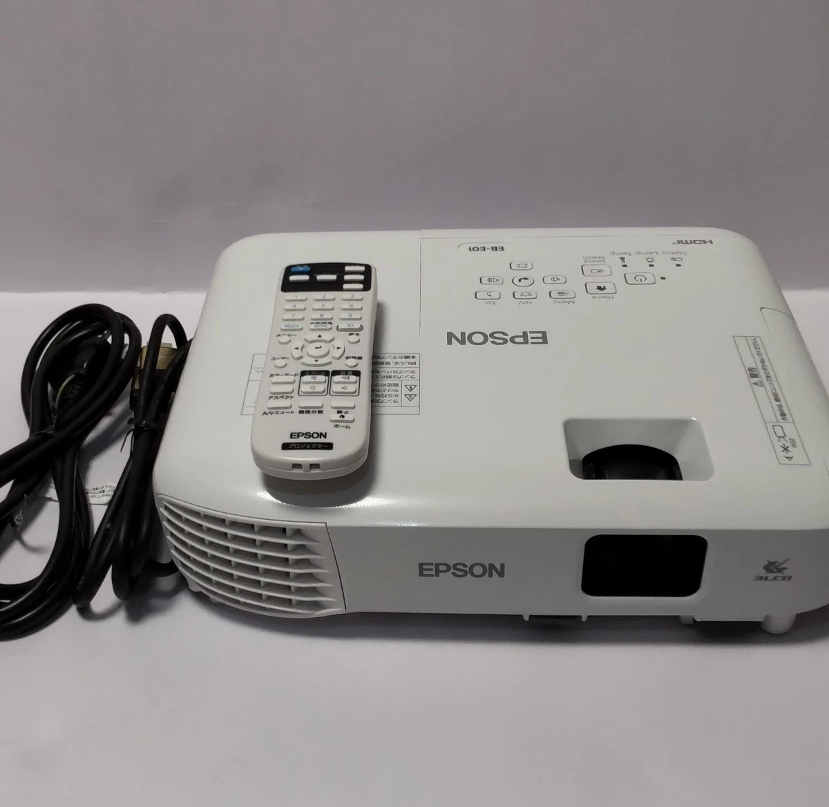 EPSON EB-E01 XGA 3LCD Business Projector 3300lm 2.24kg From Japan Used