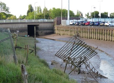 Foto 6x4 Flottenentwässerung am Hessle Haven Hessle\/TA0326 um 2017
