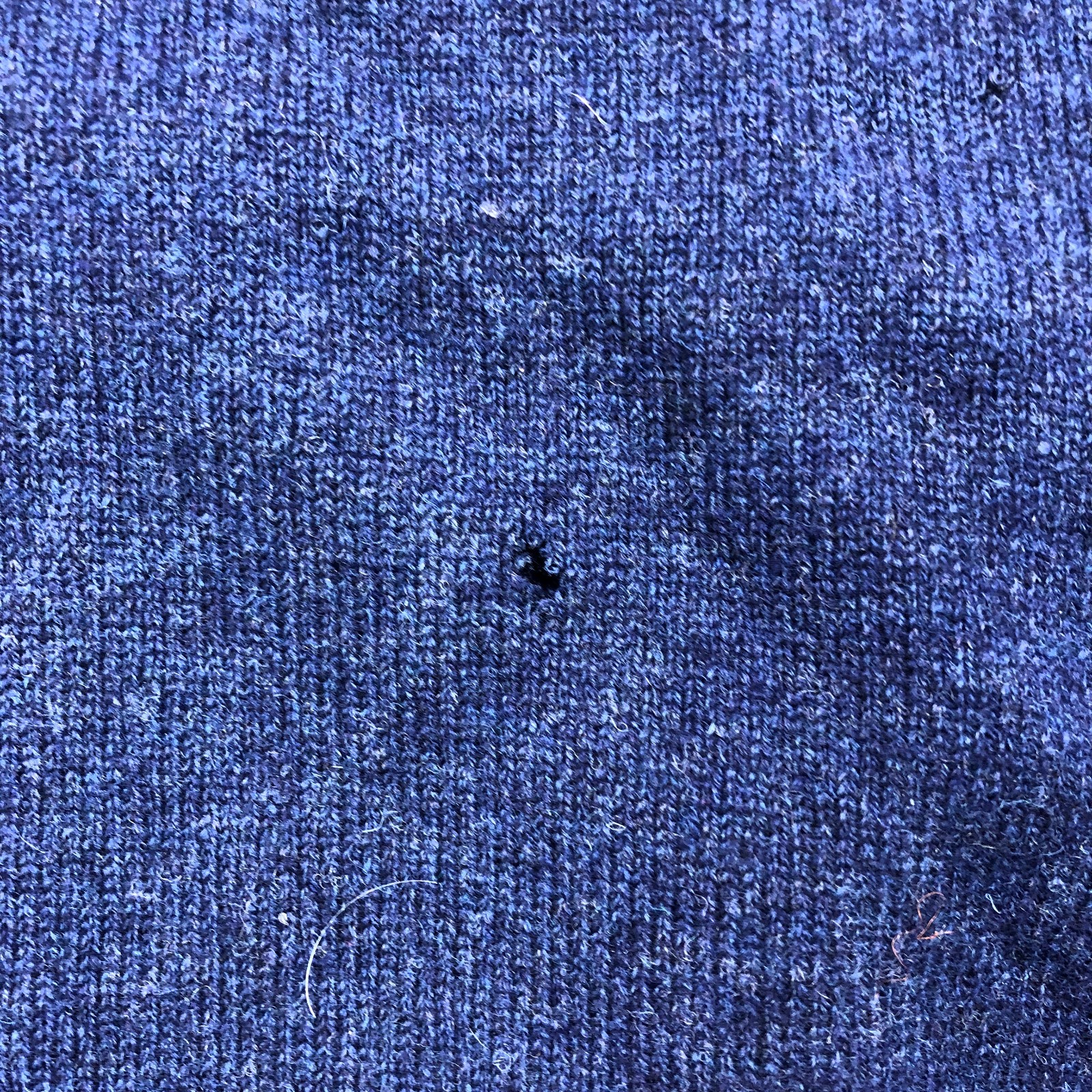 Castle Knitwear Wool Sweater Vest Men's Large Blue V-Neck Worsted Irish Crest thumbnail 2