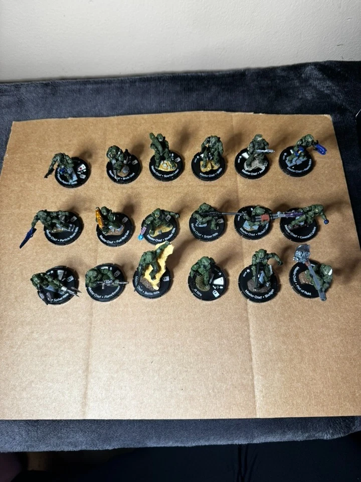 RARO HALO ActionClix Juego Base Completo USADO 100 figuras + 2 jabalíes Foto 2 de 4