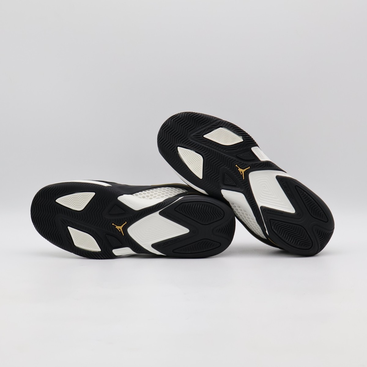 Size 10 Nike Jordan Heir Black Metallic Gold Sail (Men\'s) Jordan Heir Black Red Metallic Gold Men main image 2
