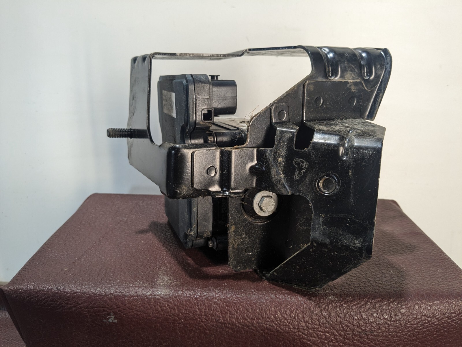 2014-2017 Maserati Ghibli OEM Anti Lock ABS Brake Pump Module 670032973