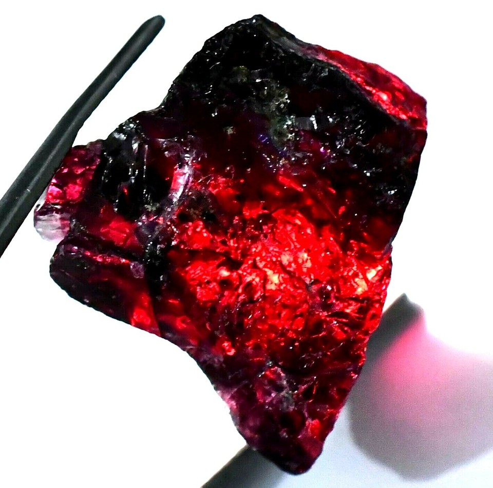 Very Rare Natural Red Painite Rough Unheated 118.0 Ct Burmese Facet
