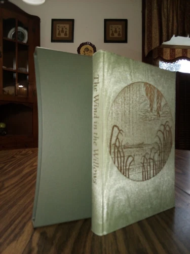 Folio Society The Wind in the Willows by Kenneth Grahame Hardcover slipcase 2003