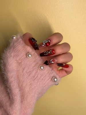Gothic Sinister Sparkles Press-On Nagel Set