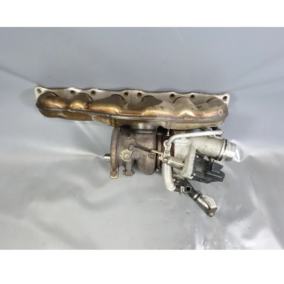 Conjunto de turbo cargador de 6 cilindros BMW F30 335i F10 535i X5 N55 14-19 con válvula OEM Foto 2 de 4