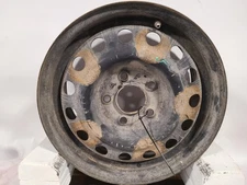 Used Wheel fits: 2018 Kia Forte 15x6 steel 13 hole Grade B