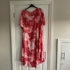 Kit and Kaboodle Women's coral Summer Dress Fits Size 8-18